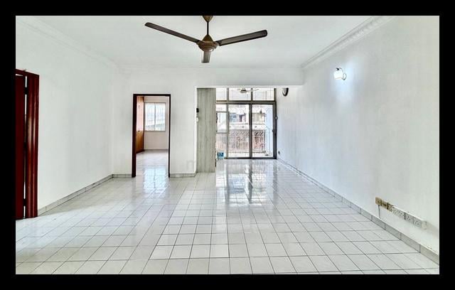 Ixora Apartment (Jalan Tun Razak) 1