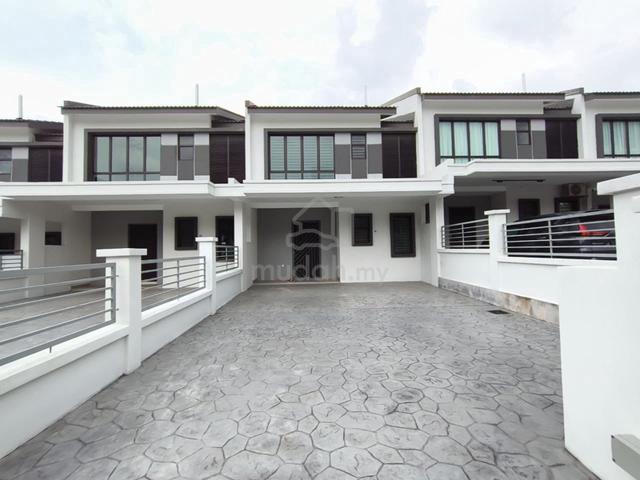 Partial Furnished Double Storey Saujana Utama for Rent 1