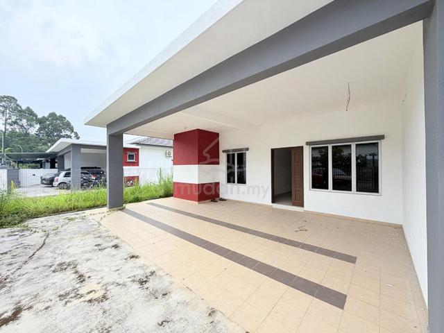 NEAR LEKAS LIKE NEW 1 Storey Semi D Taman Seri Sentosa Senawang 1