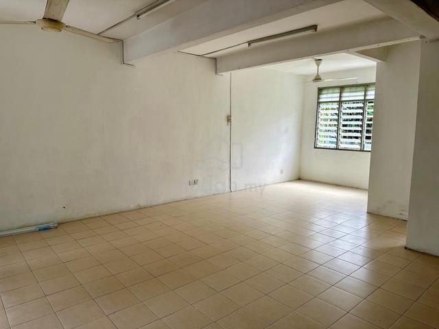 Room for rent 1