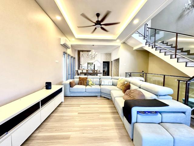 RENOVATED ENDLOT 3 Storey Halamanda Gombak Near Surau & UIA 1