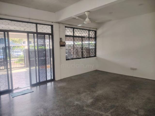 House for rent near SMK Green Road 1