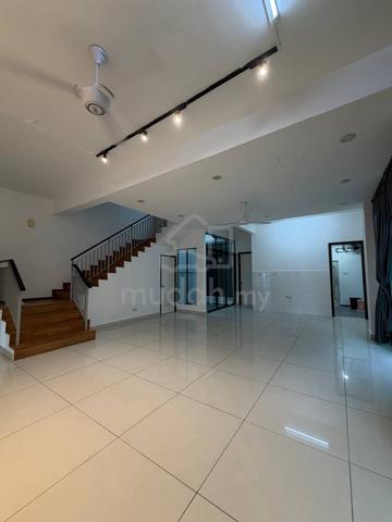 Adda Height Grey Stone Dato Onn Cluster House For RENT 1