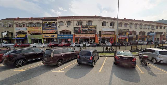 bandar baru selayang 3 sty shoplot . 20x70 . jalan 2/16 1