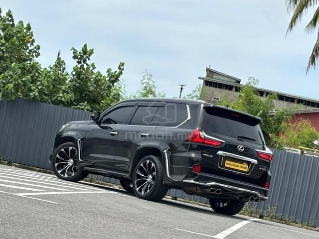2017 Lexus LX570 5.7 (A) - 1