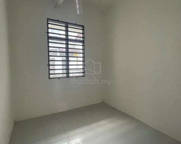 Bandar Putri Sg Soi 2 Story House Facing Padang 5