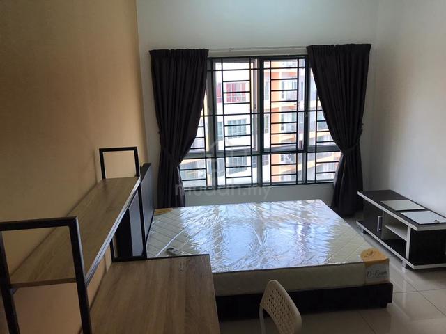 OUG Parklane & 288 Residences Master & MiddleRoom for rent 2