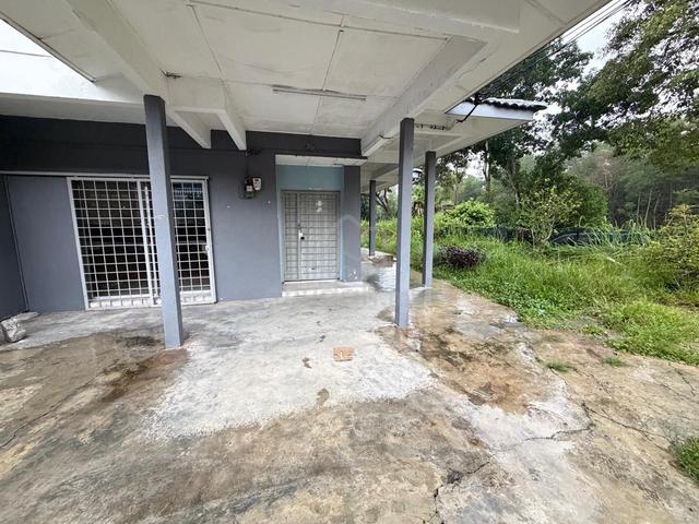 [ Corner unit ] Desa 12 Bandar Country Homes Rawang 1