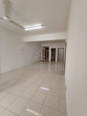Green Suria Apartment 1