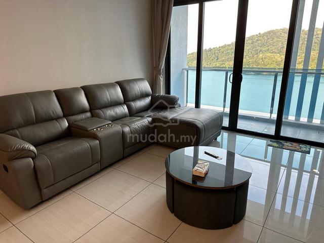 Queens Residences Q1 @ Queens Waterfront 1