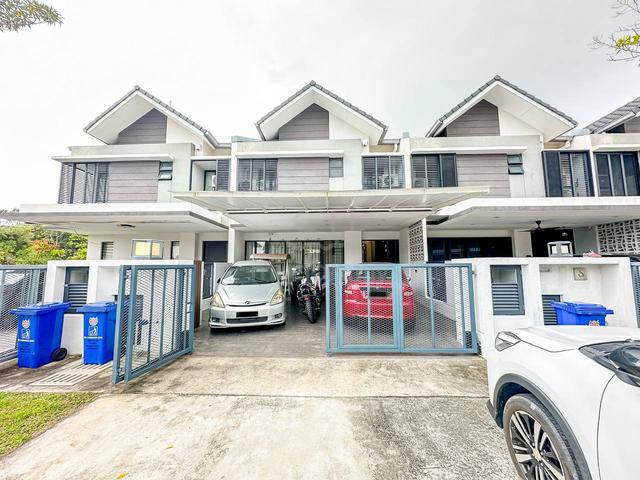 CANTIK! RENOVATED Double Storey Terrace Lagenda Garden Bukit Jelutong 1