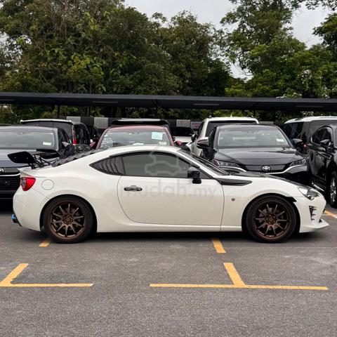 2018 Toyota 86 2.0 AUTOMATIC ZN6 FACELIFT (A) - 2