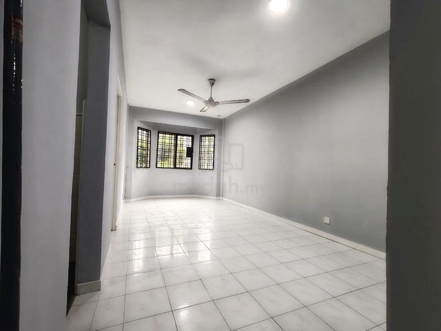 Impian Apartment 1