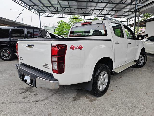2016 Isuzu D-MAX 2.5 4X4 (A) Boleh Loan - 2