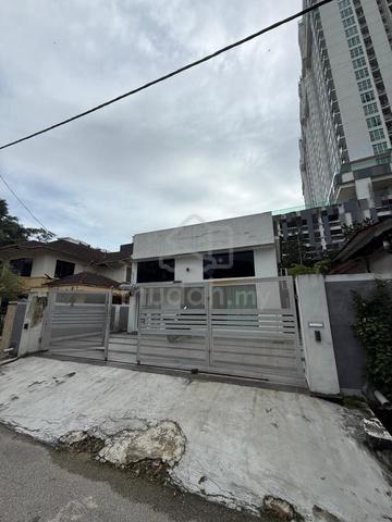 Kolam Air jb Town single storey Bungalow house for sale 1