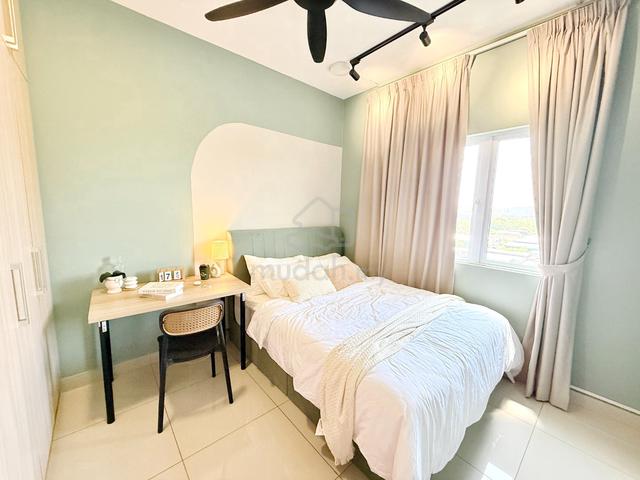 Queen Room in Koi Prima Condo 😍 Based in Puchong! 1