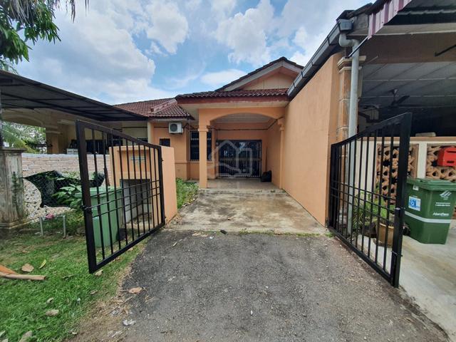 Teres Setingkat Facing Open, Taman Seri Inderapura, Kuantan, Pahang 1
