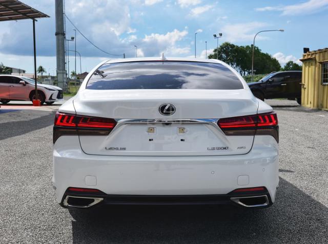 2021 Lexus LS500 LUXURY 3.5L (A) - 4