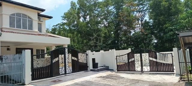 (Corner|Renovated) Taman puncak jalil 2 Storey | 4010 sf | Puj 4 |Puj4 1
