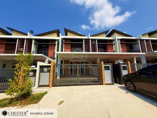 Rare 20x88๐ฅExtra Tanah 20 kaki๐ฅ2 Storey Near Putrajaya Sg Merab 1