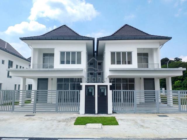 Facing Open 2 Storey Semi D Laman Sutera Seksyen U15 Shah Alam 1