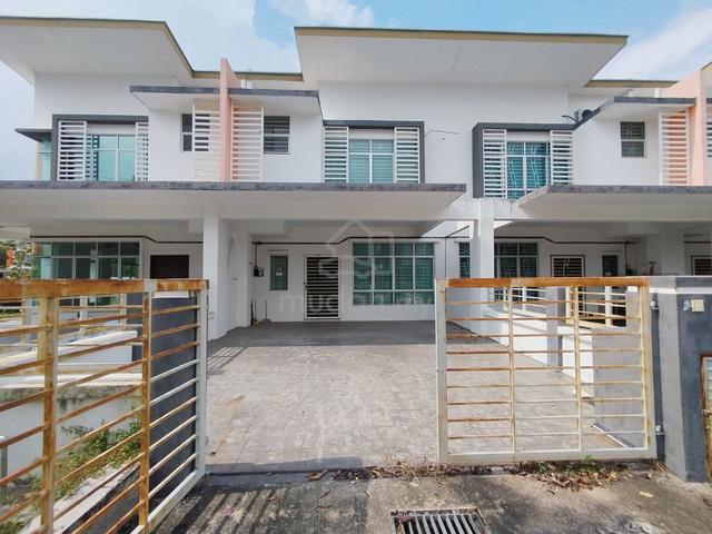CHERRY HILLPARK Teres 2 tingkat Puncak Alam GATED & GUARDED 2