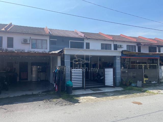 RENOVATED LOW COST Non Bumi Lot House Taman Kantan Permai Kajang 1