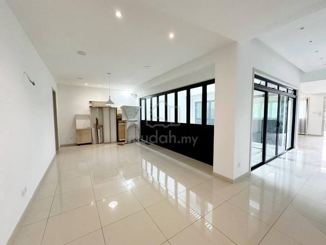 Facing Open Double Storey Superlink Aralia Elmina Gardens Denai Alam 2