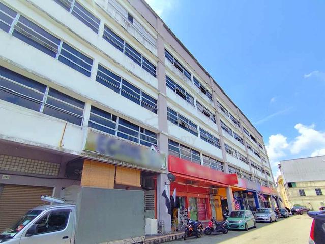 4 Storey Shop House @ Bandar Gambang - Kuantan, Pahang 1