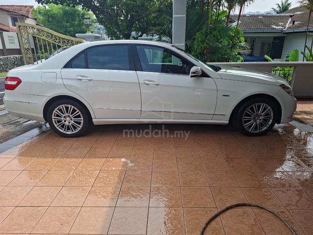 2011 Mercedes Benz E-CLASS 1.8 200 CGI BLUEEFCY - 1