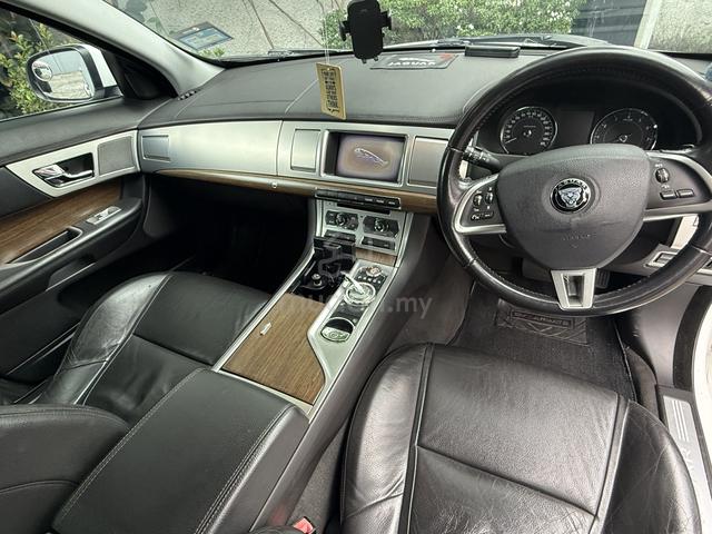 2014 Jaguar XF 2.0 LUXURY FACELIFT (A) - 4