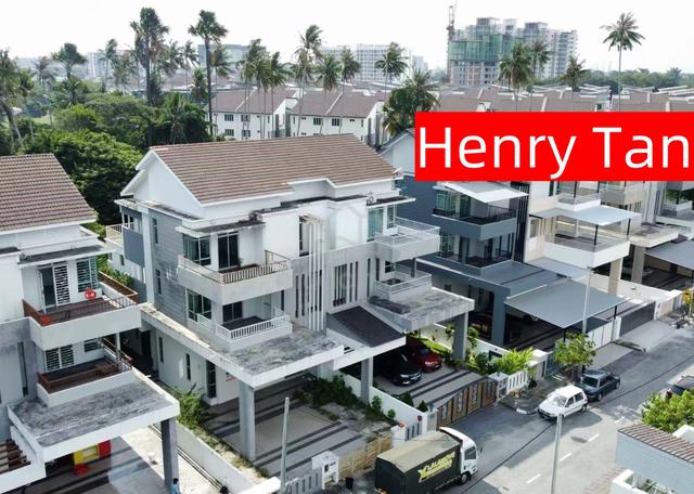 3-Storey Semi-D Taman Naluri Ria Freehold Pematang Pauh Butterworth 1