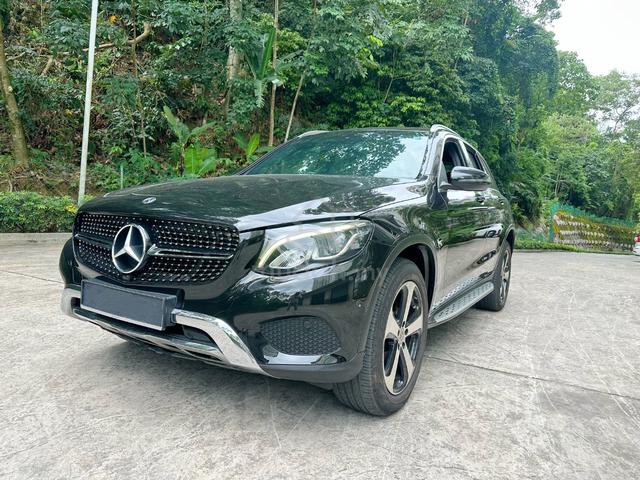 Full serv Merc 2017 Mercedes Benz GLC200 - 2