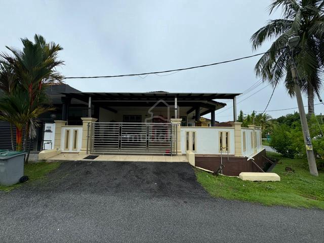 Port Dickson Taman Sri Intan Single Storey Corner Lot for Rent 1