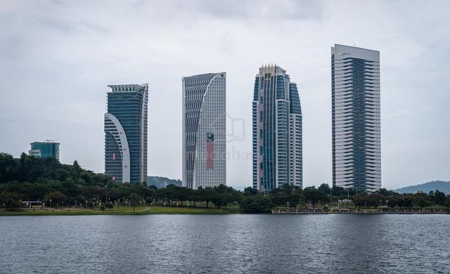 Cyberjaya Office Tower Building High ROI 7% Centre Point in Cyberjaya 1