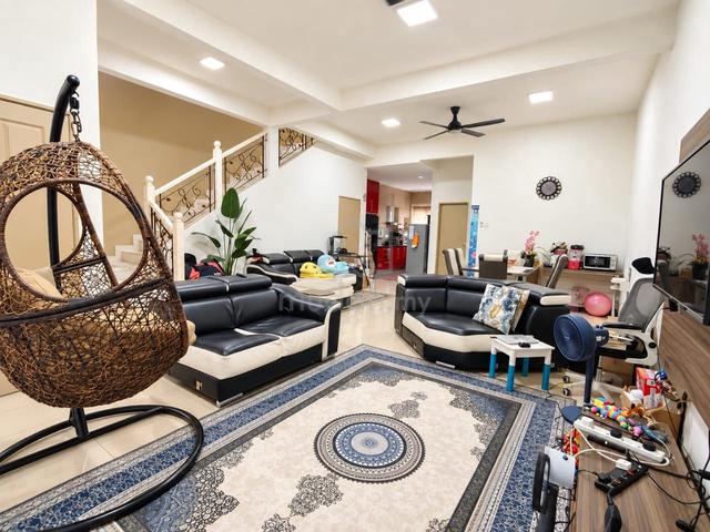 Hot Location Sekyen 8 Bangi 2 Storey Terrace Well Maintained 1