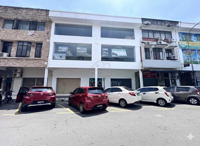 3 3 sto if 2 adjoining shop-office units at Taman TTDI Jaya, Shah Alam 1