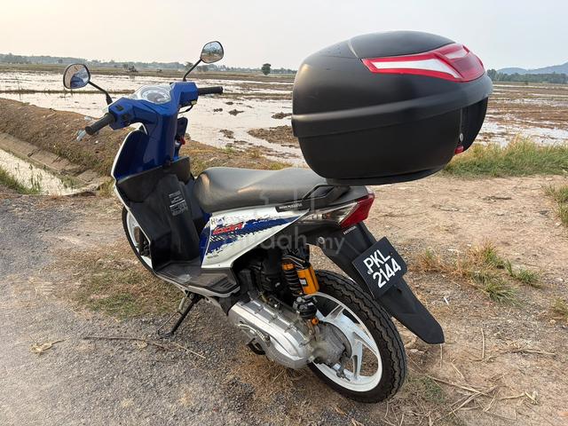Skuter Honda Icon 110 tahun 2010 - photo 4 of 7