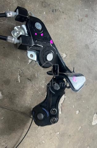 Nissan Serena C27 Power Door Motor With Cable Set - photo 4 of 6