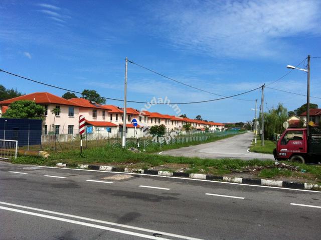 Land besides Jalan Pondok Upeh 1