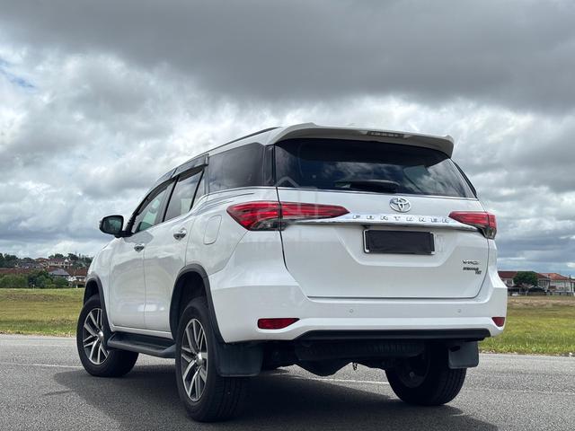 2019 Toyota FORTUNER 2.4 VRZ 4X4 (A) disel Tubro - 4