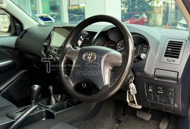 2014 Toyota HILUX 2.5 (A) VNT Roller Shutter - 5