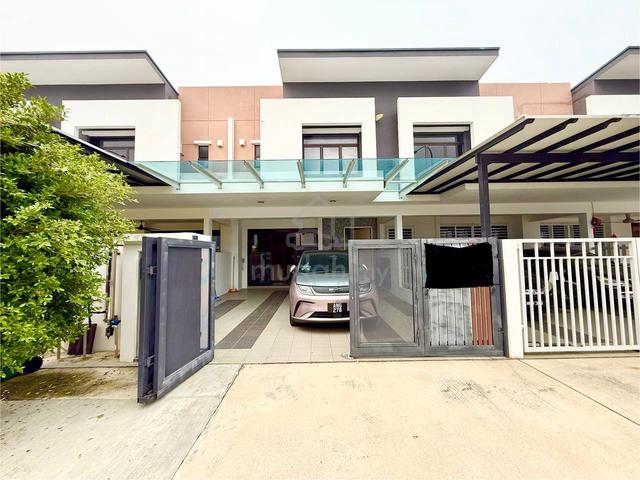 RENOVATED ‼️ 2 Storey Terrace, Barrus Setia Ecohill 2, Semenyih 1