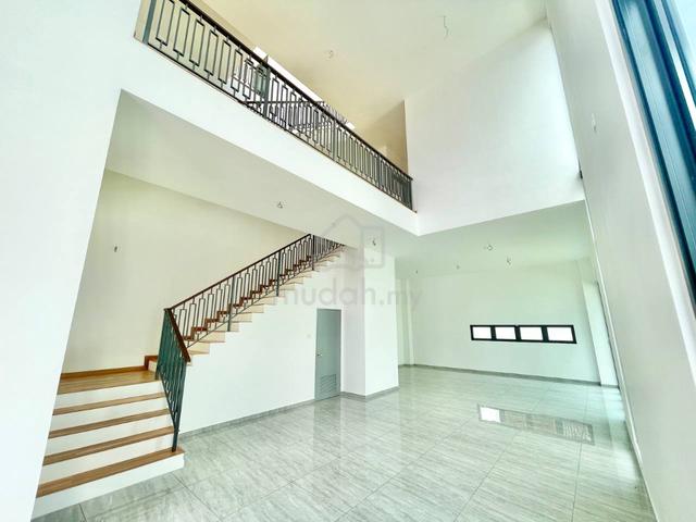 Seri Austin Heights 3 Storey Bungalow Brand New Original with Gymroom 4