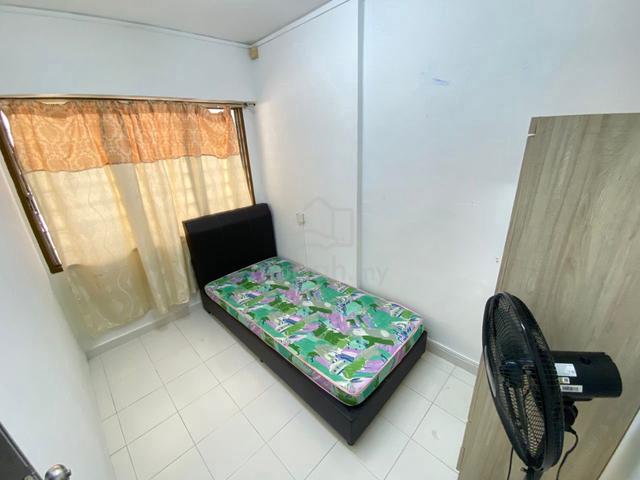 Bilik Perempuan Disewa (Non-sharing Room) 1