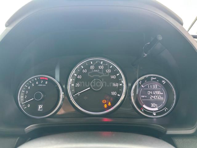 Honda BR-V 1.5 E (A), Year2022. Fu loan 40,600km - 3