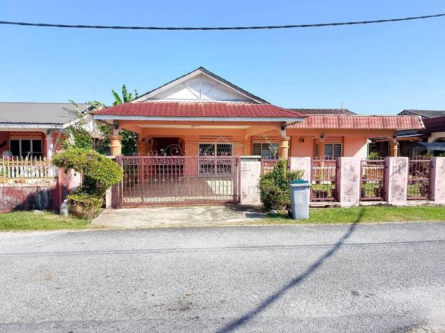 Banglo Taman Dato' Wan Ampangan N9 1