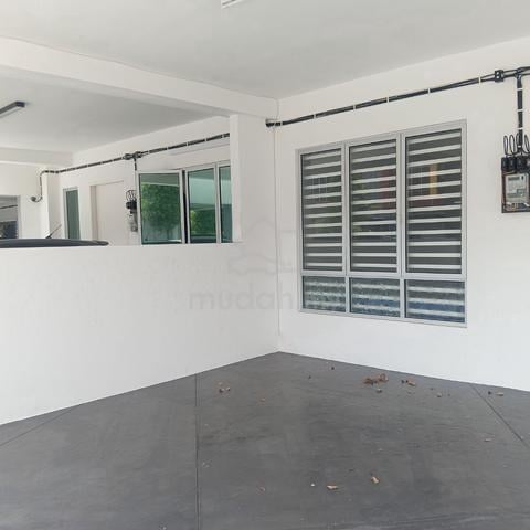 Double Storey Terrace Intermediate Tiara Sendayan for Rent 1