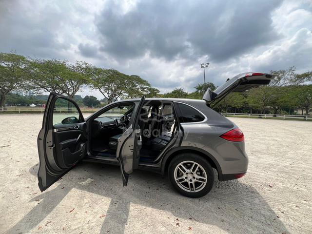 2010 Porsche CAYENNE 4.8 S 958 (A) - 5