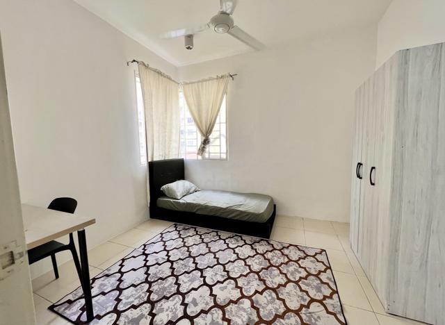 MEDIUM ROOM PV10 Condo Setapak | FULLY FURNISHED 1